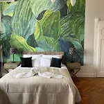 Orangehomes Panthera Luxury Apartment